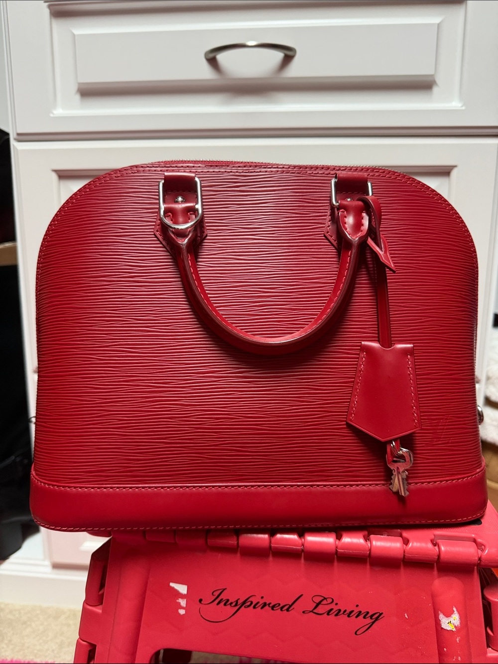 Louis Vuitton
Alma Handbag Epi Leather PM